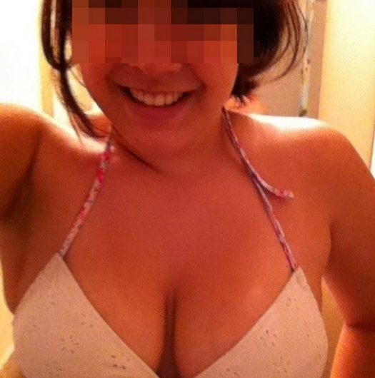 Jolie nana du 83 tout en rondeur cherche son amant coquin pour moment fun