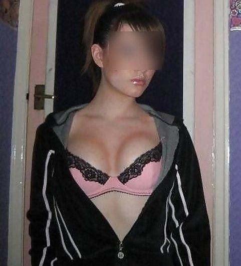 Jeune femme noire ch à s’engager avec un mec mur (Alpes Maritimes only)