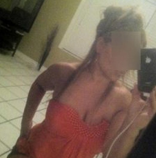 Belle femme blonde Cannoise cherche un bon coup tbm