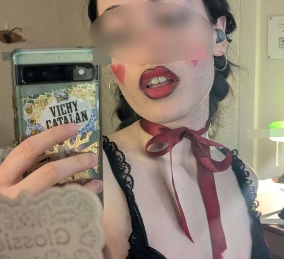 Jeux de bondage pour nouvelle coquine à Saint-Maximin